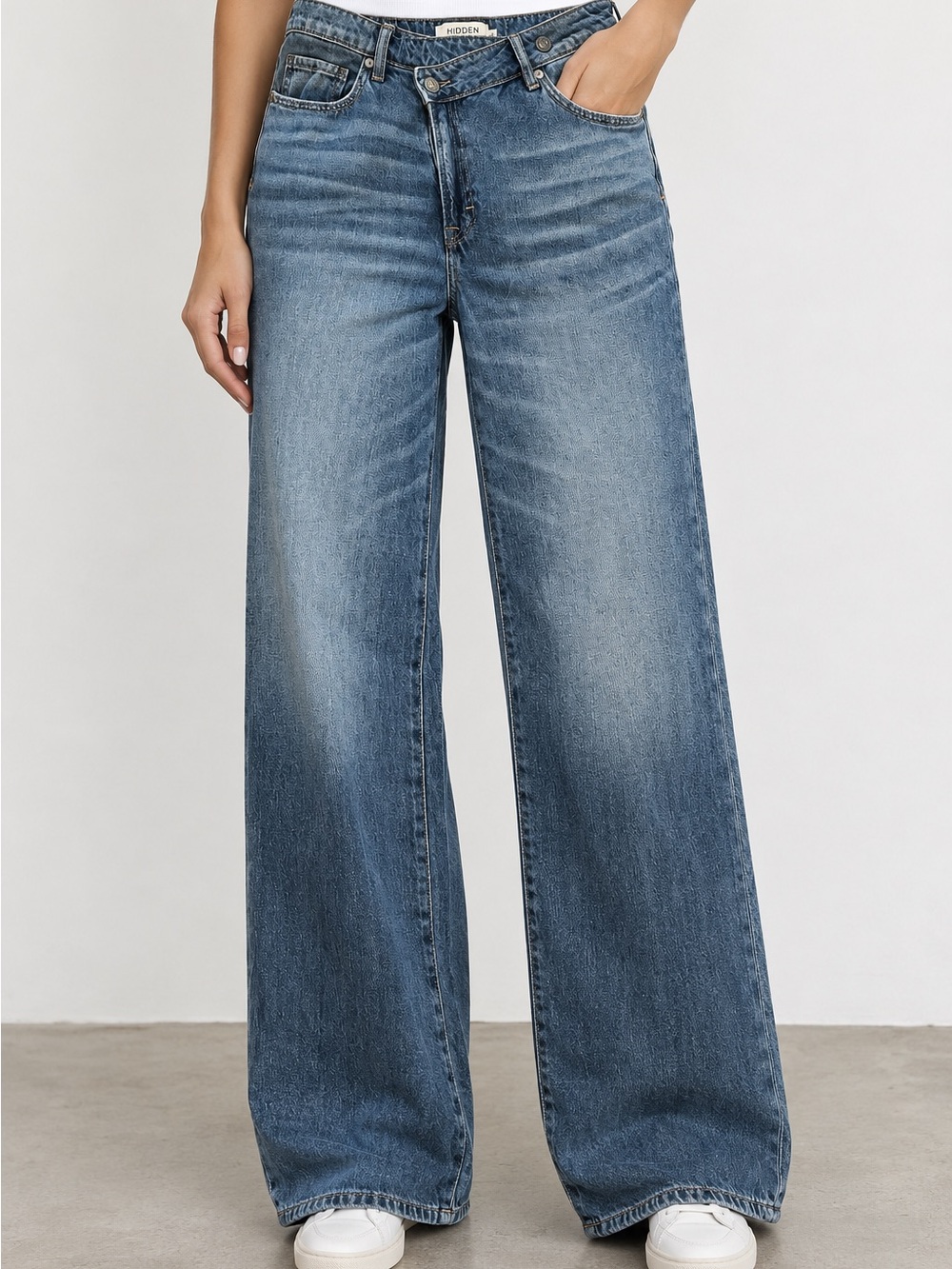 HIDDEN Nori Crossover Front Wide Leg High-Rise Blue Jeans Soft Denim